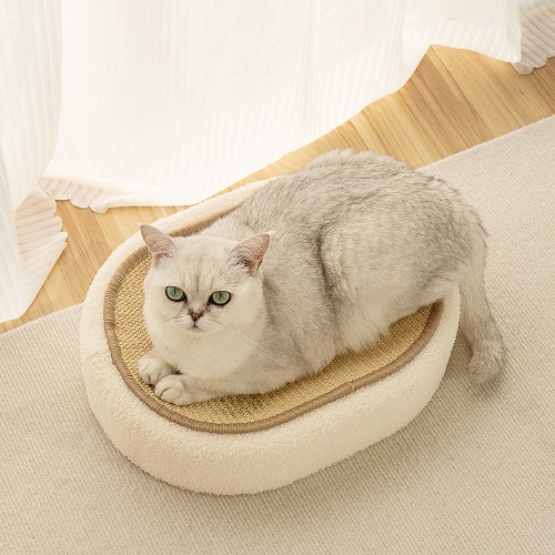 How To Maintain and Clean Your Cat Scratcher?