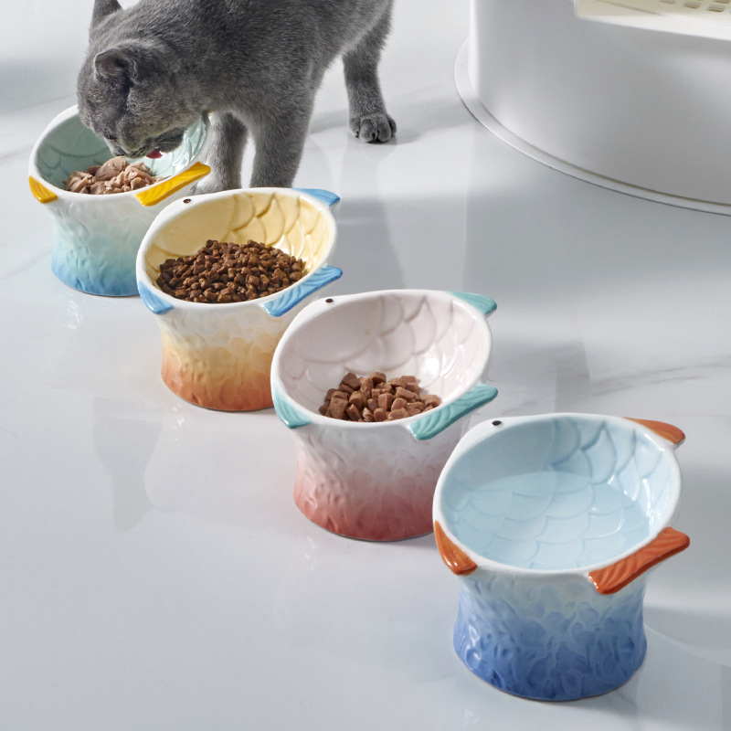Elevated Ceramic Fish Cat Bowl - Stylish Feeding Solution for Pets